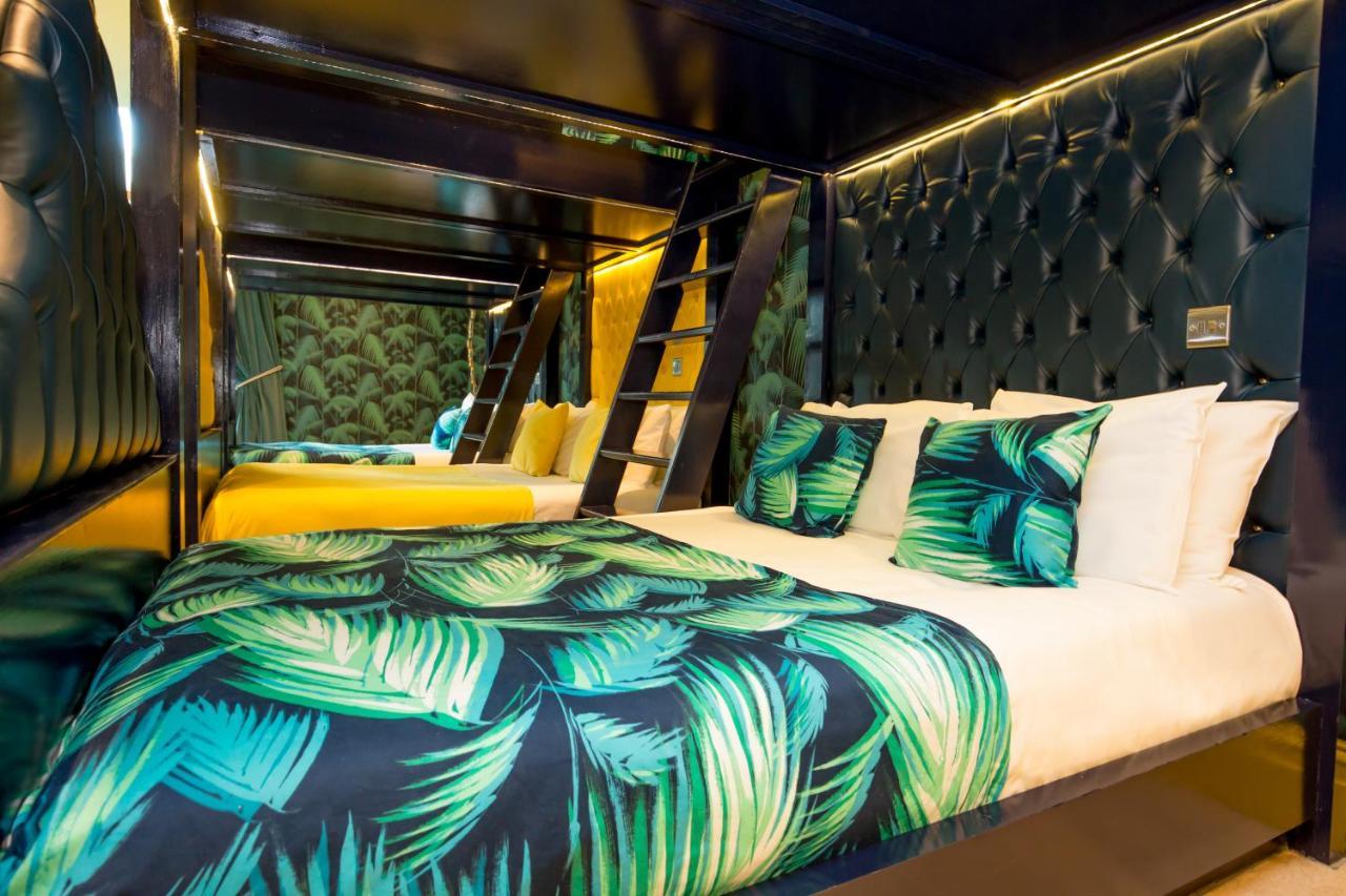 Hotel The Shankly Liverpool